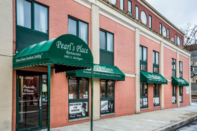 Pearl's Place Restaurant Offers Country Cooking in the City